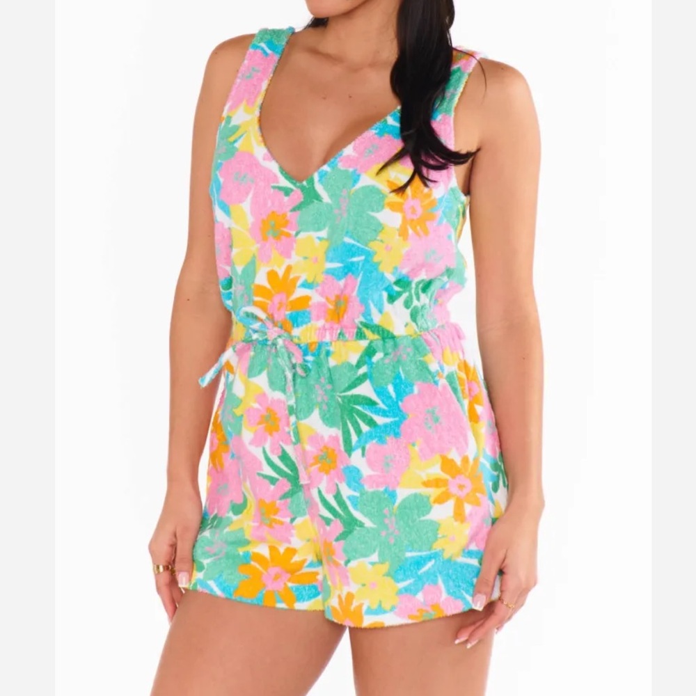 SHOW ME YOUR MUMU Beach Boardwalk Romper ~
Beachy Floral Terry, SIZE MEDIUM